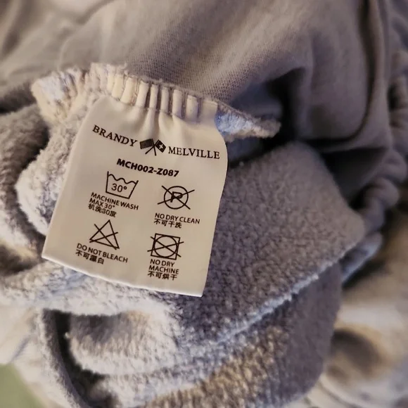 Brandy Melville Sweat Pants - Picture 3 of 4